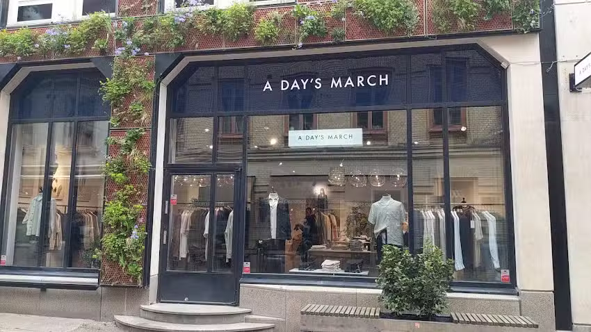 A Day&rsquo;s March