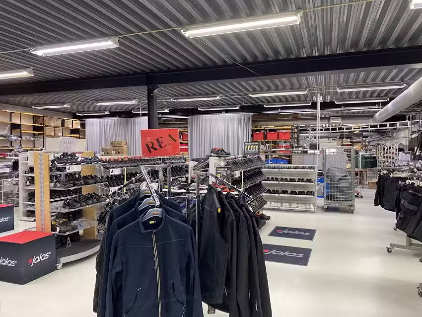 Falkenbergs Netto | Kl&auml;der/Skor/Caf&eacute;