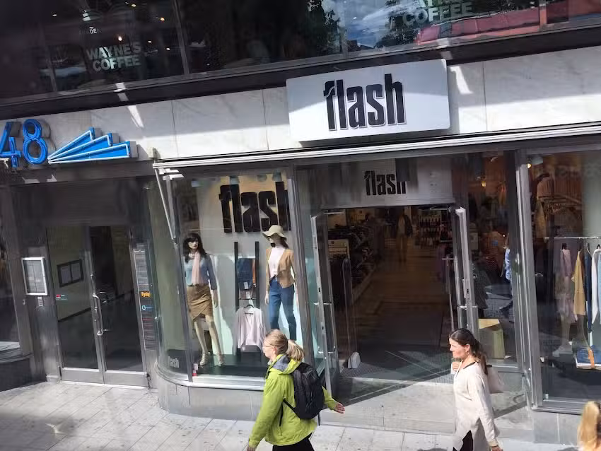 Flash, Stockholm Drottninggatan