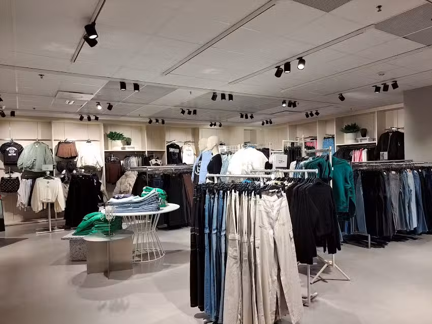 H&M