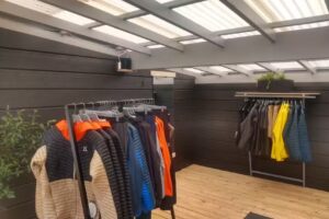 Hagl&ouml;fs Butiken B&aring;stad