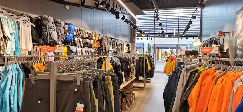 Hagl&ouml;fs Hede Outlet