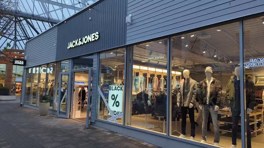 JACK & JONES