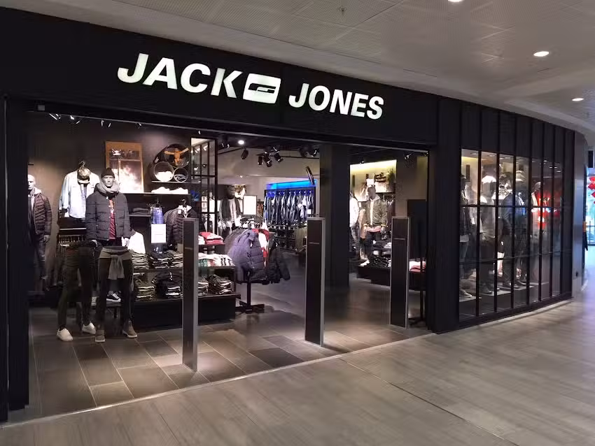JACK & JONES