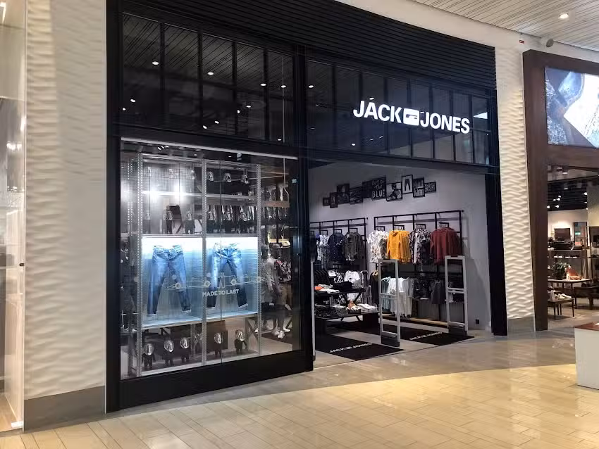 JACK & JONES