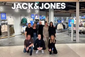 JACK & JONES