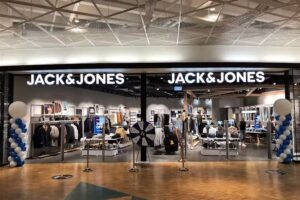 JACK & JONES