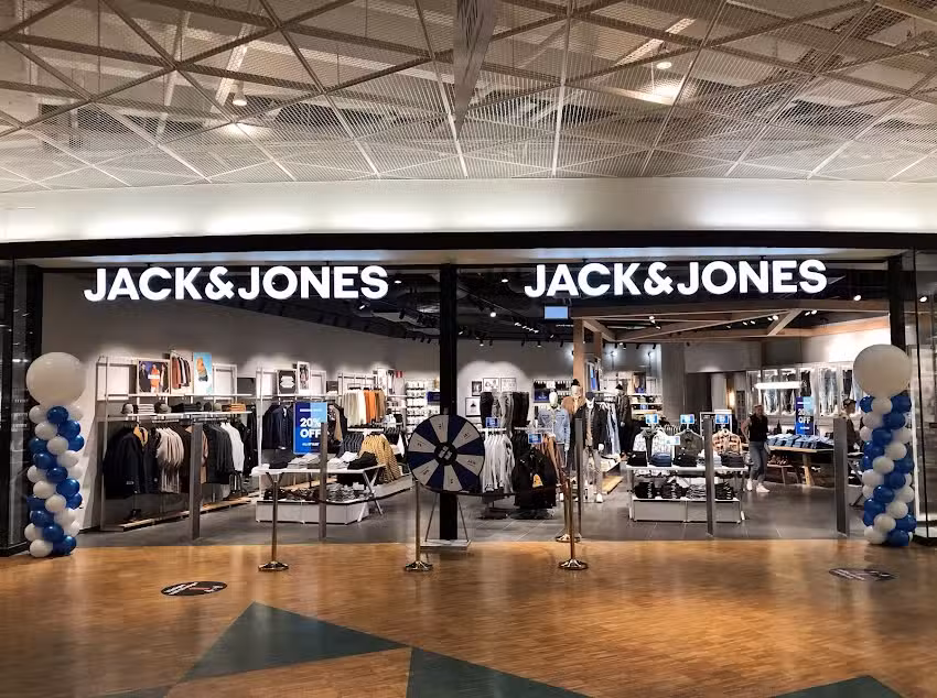 JACK & JONES