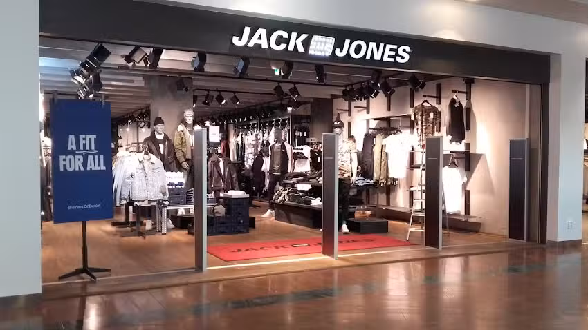 JACK & JONES