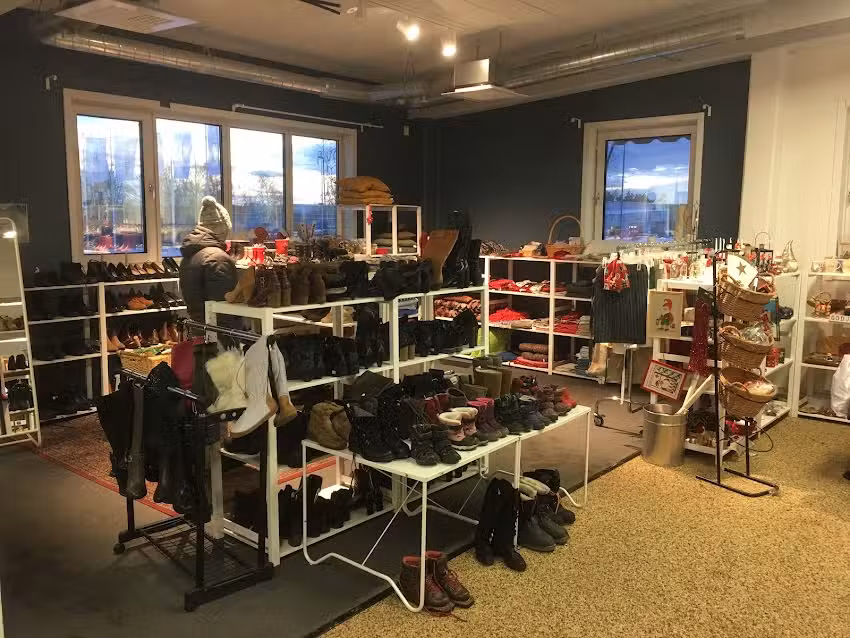 Love and Hope &ndash; Second hand store