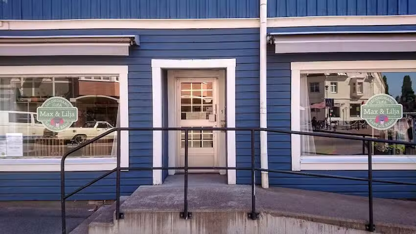 Max och Lilja Secondhand-butik f&ouml;r baby och barn