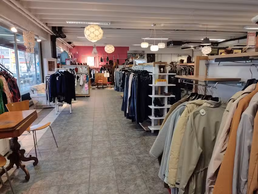 Myrorna &ndash; Second hand Bor&aring;s