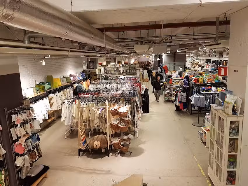 Myrorna &ndash; Second hand Sk&auml;rholmen