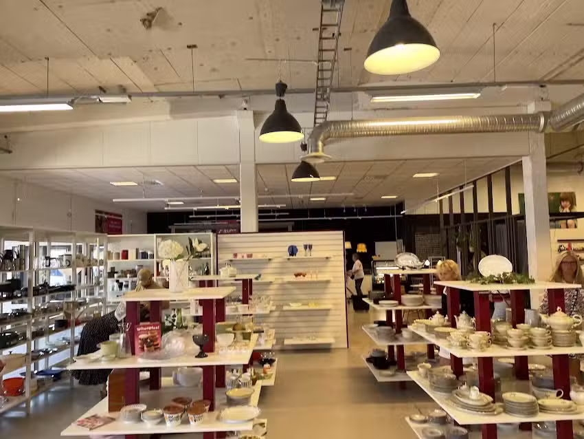 R&ouml;da Korset Second Hand Kungsbacka